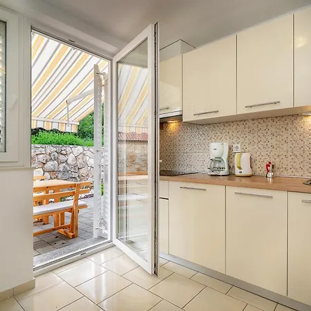 公寓 Robert With Terrace *