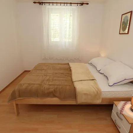 Apartment Robert With Terrace Baska (Krk)