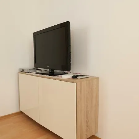Apartment Robert With Terrace Baska (Krk)